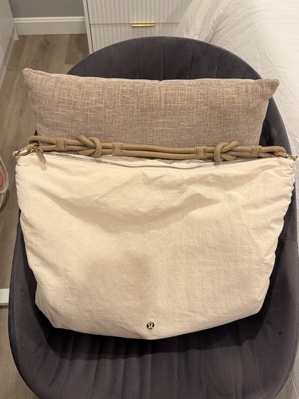 Lululemon Convertible Ruched Crossbody Bag Large 16L